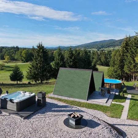 Cozy With Hot Tub & Pool Begunje pri Cerknici